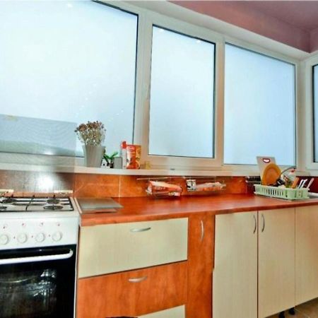 Apartament Laurentiu - etaj.1 Bukareszt Zewnętrze zdjęcie
