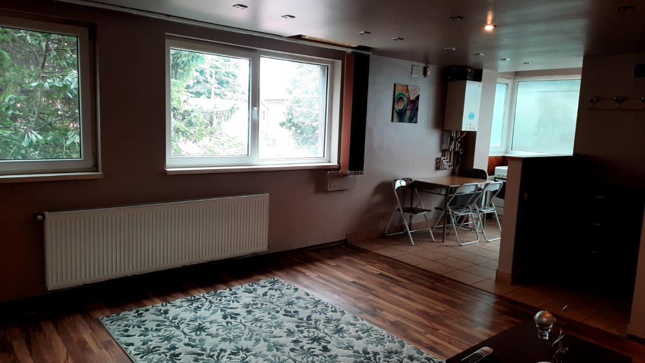Apartament Laurentiu - etaj.1 Bukareszt Zewnętrze zdjęcie