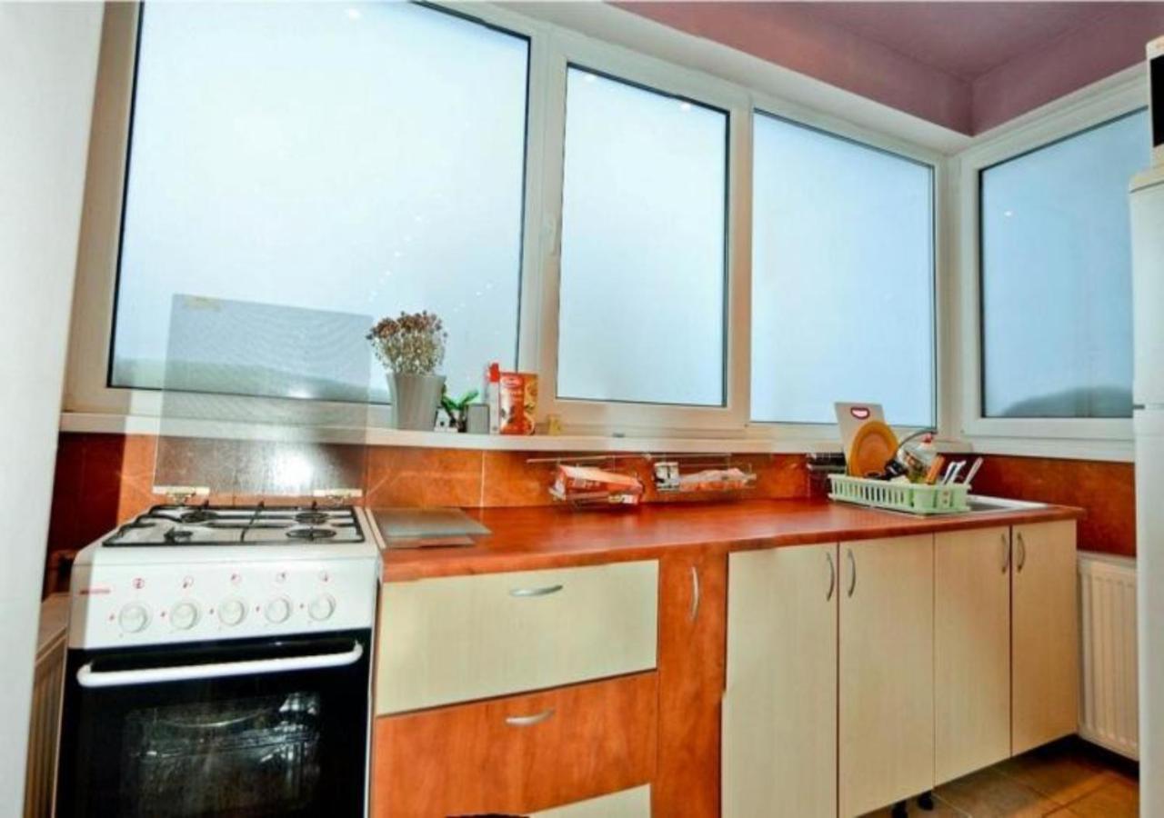 Apartament Laurentiu - etaj.1 Bukareszt Zewnętrze zdjęcie